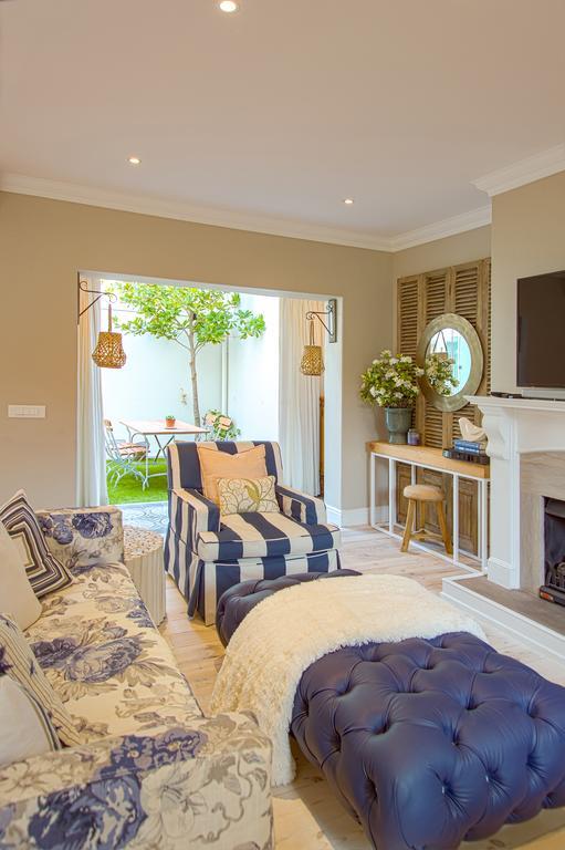 Charming Coastal Townhouse At The Majestic Villa Kalk Bay Exterior photo